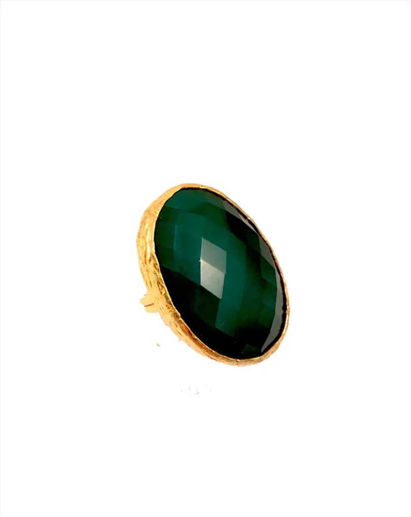 ANILLO VERDE DE PIEDRA FACETADA