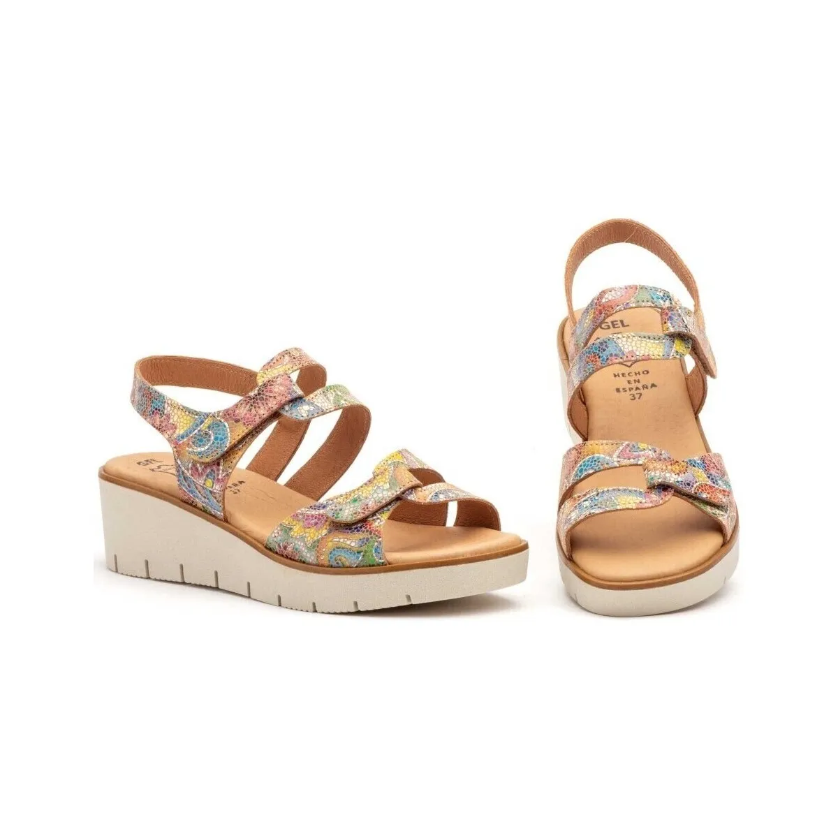 Sandalias marrones de piel con cuña by CBP