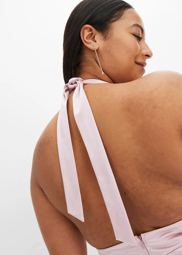 Vestido de cuello halter con lentejuelas rosa cristal