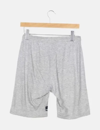 Zara Bermuda gris básica